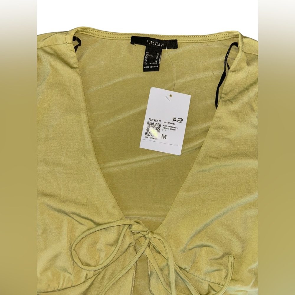 NWT Funky Flare Top - Picture 5 of 6